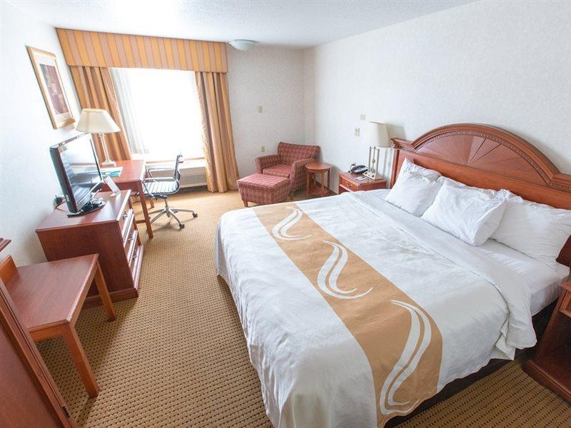 Quality Inn & Suites University Laramie Bagian luar foto