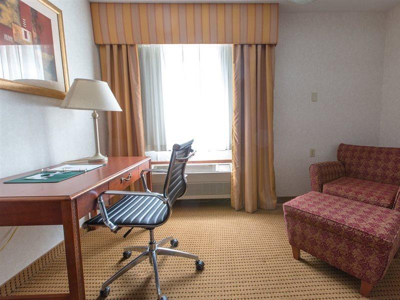 Quality Inn & Suites University Laramie Bagian luar foto