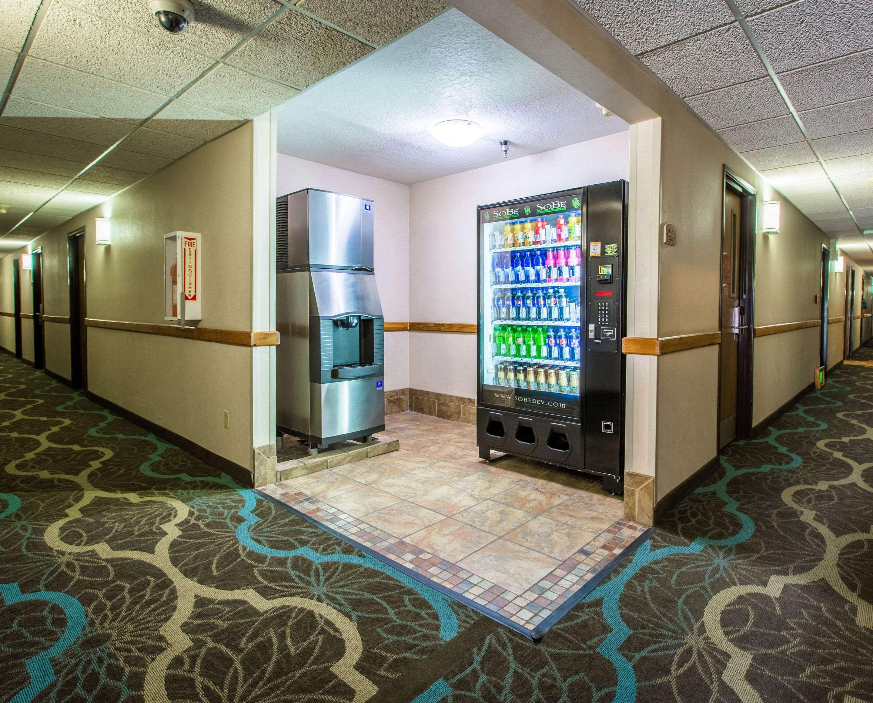 Quality Inn & Suites University Laramie Bagian luar foto