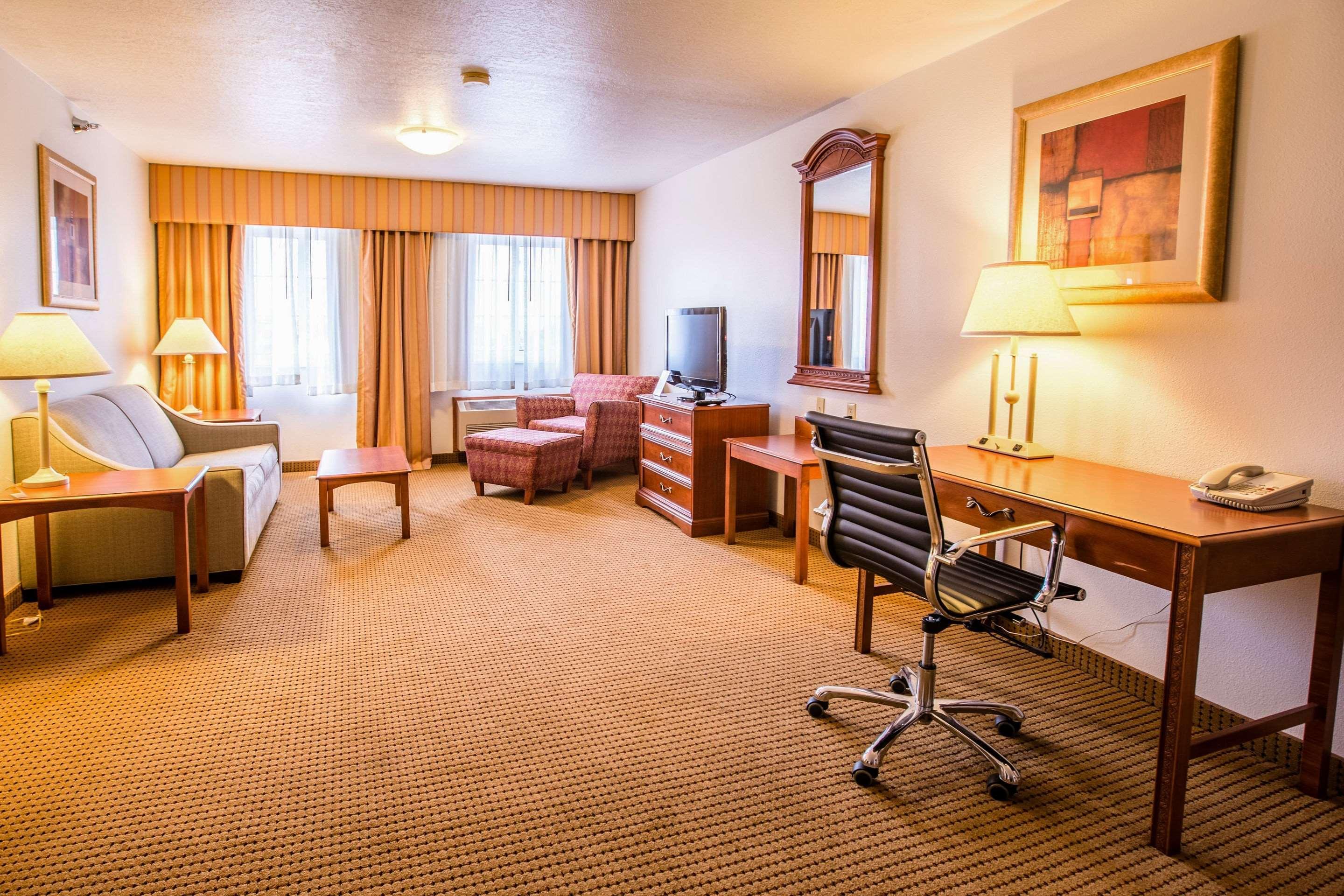 Quality Inn & Suites University Laramie Bagian luar foto