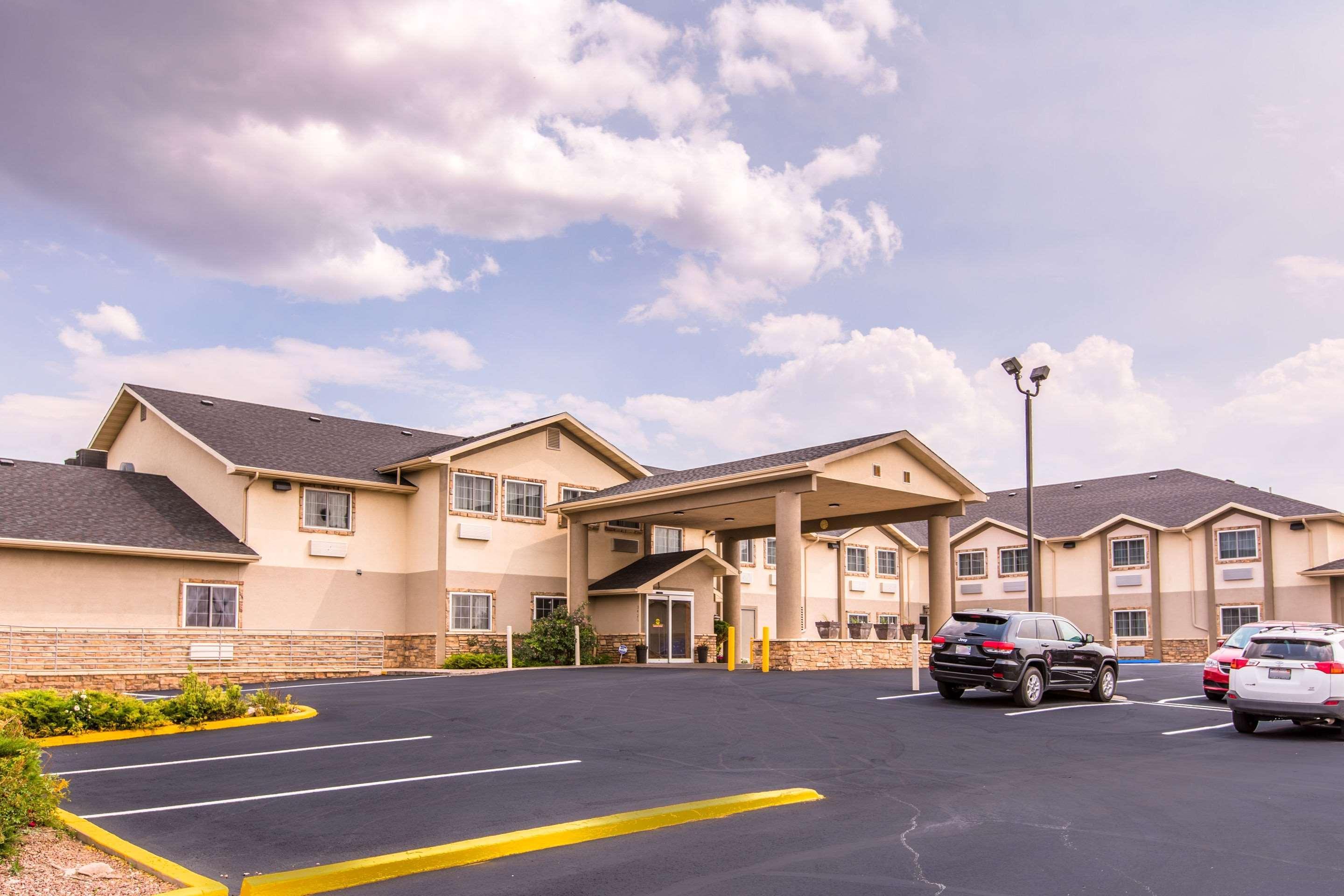 Quality Inn & Suites University Laramie Bagian luar foto