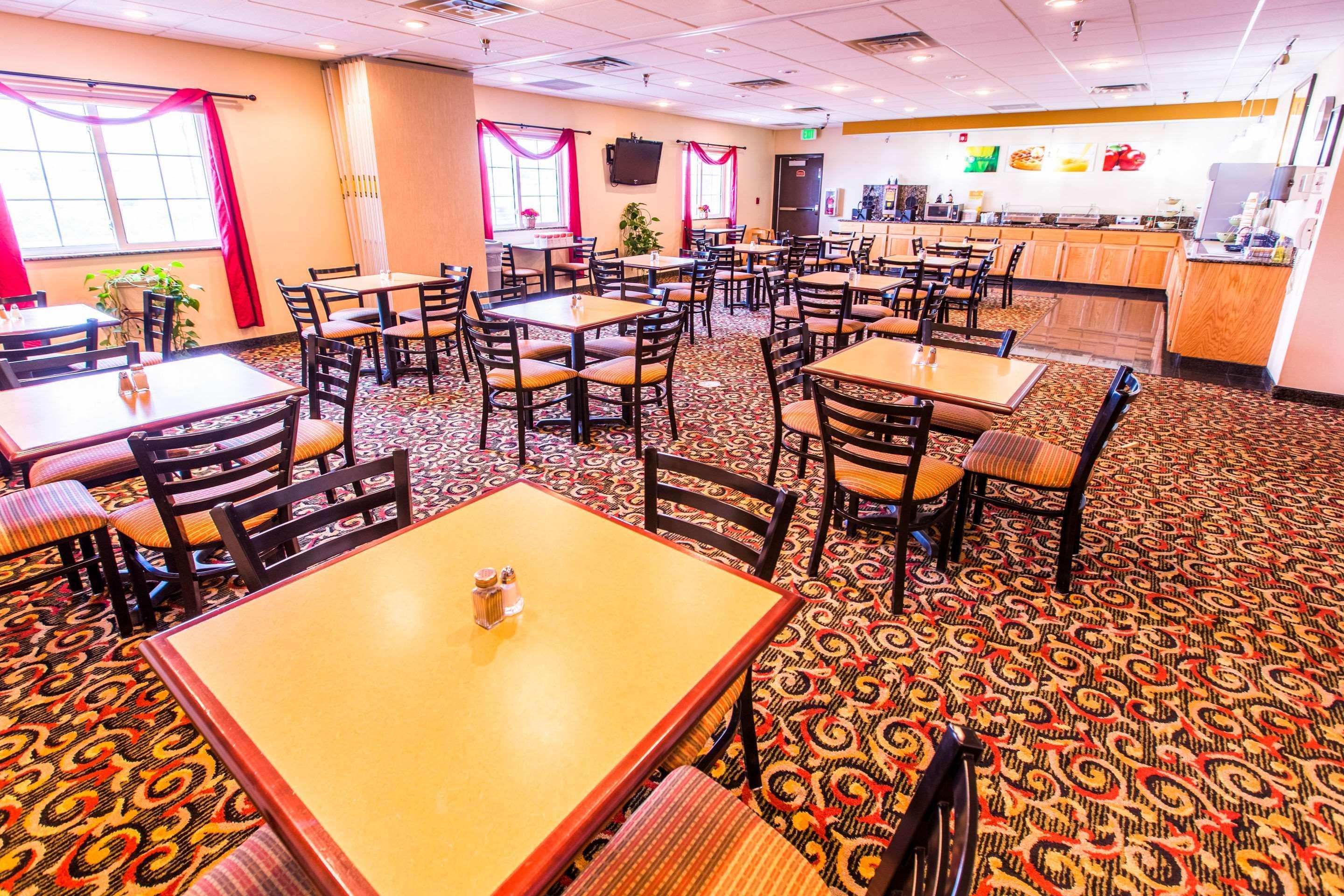 Quality Inn & Suites University Laramie Bagian luar foto