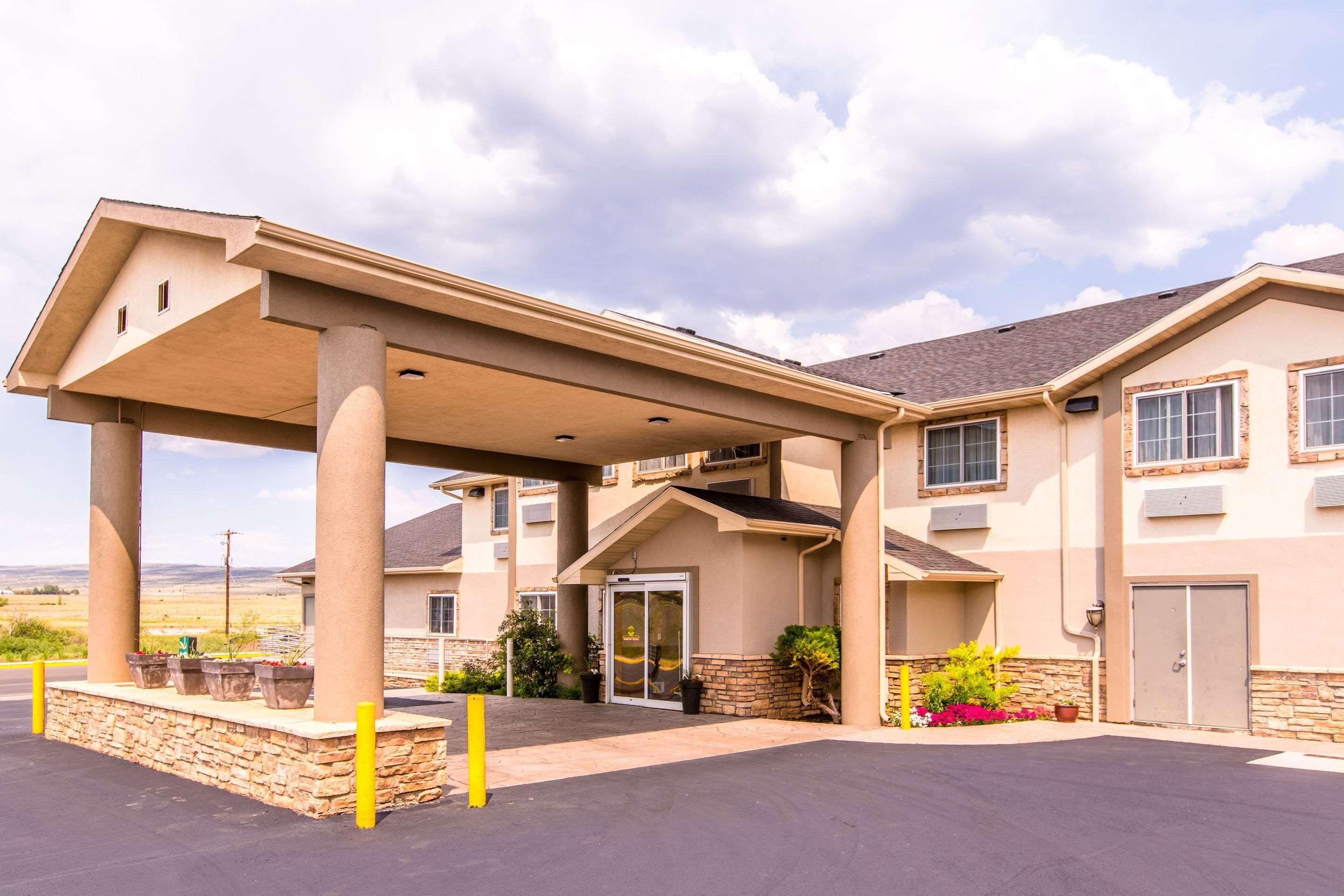 Quality Inn & Suites University Laramie Bagian luar foto