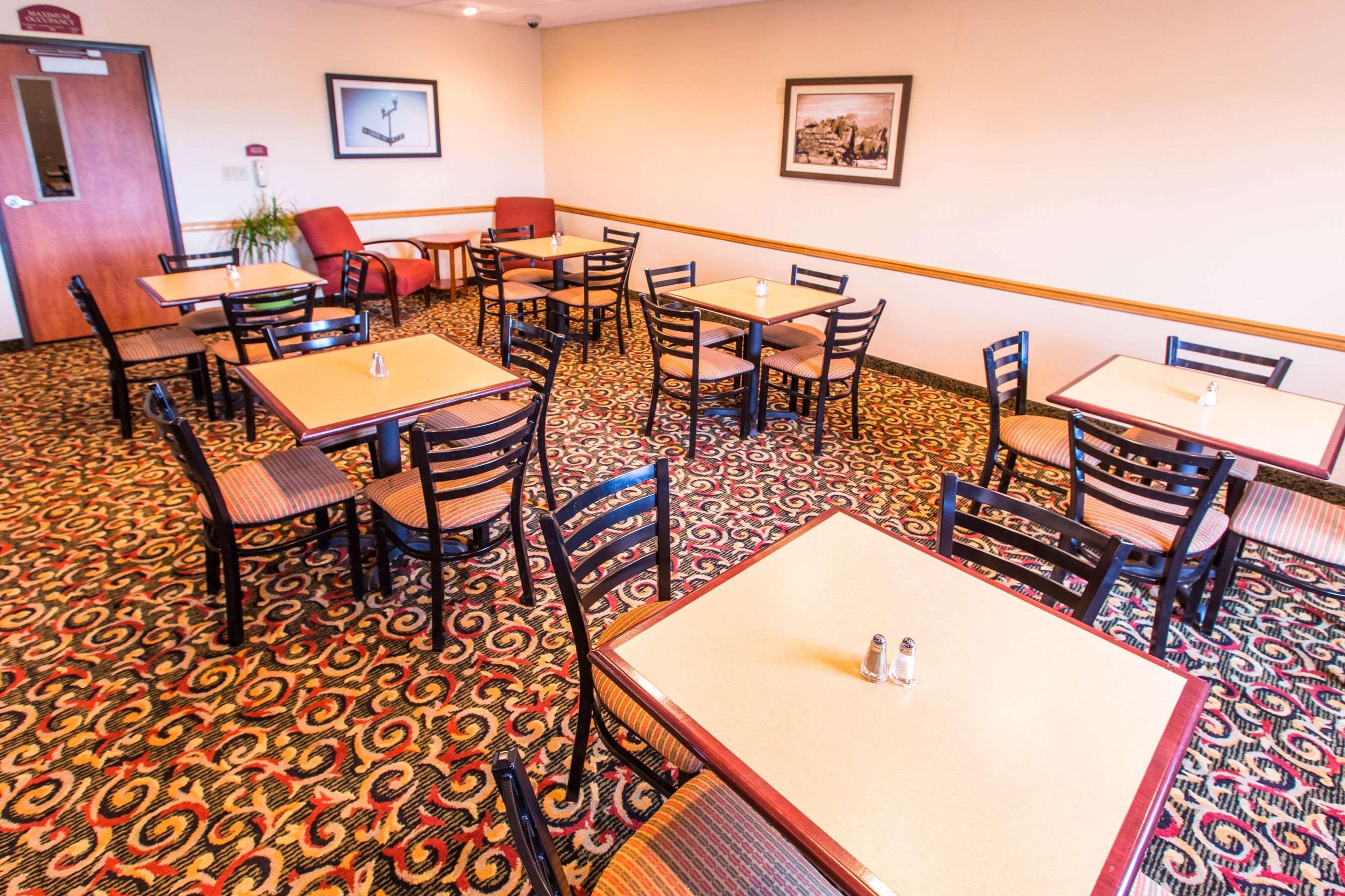 Quality Inn & Suites University Laramie Bagian luar foto