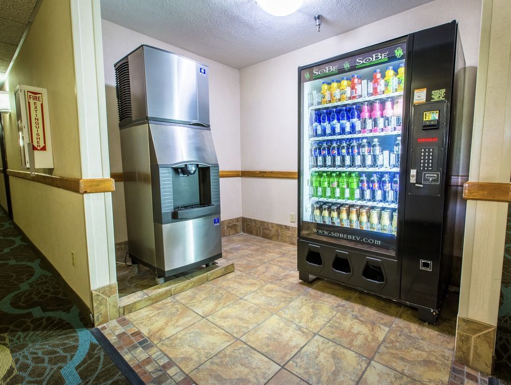 Quality Inn & Suites University Laramie Bagian luar foto