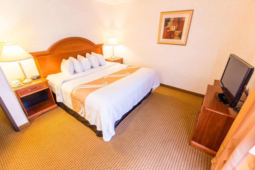 Quality Inn & Suites University Laramie Bagian luar foto
