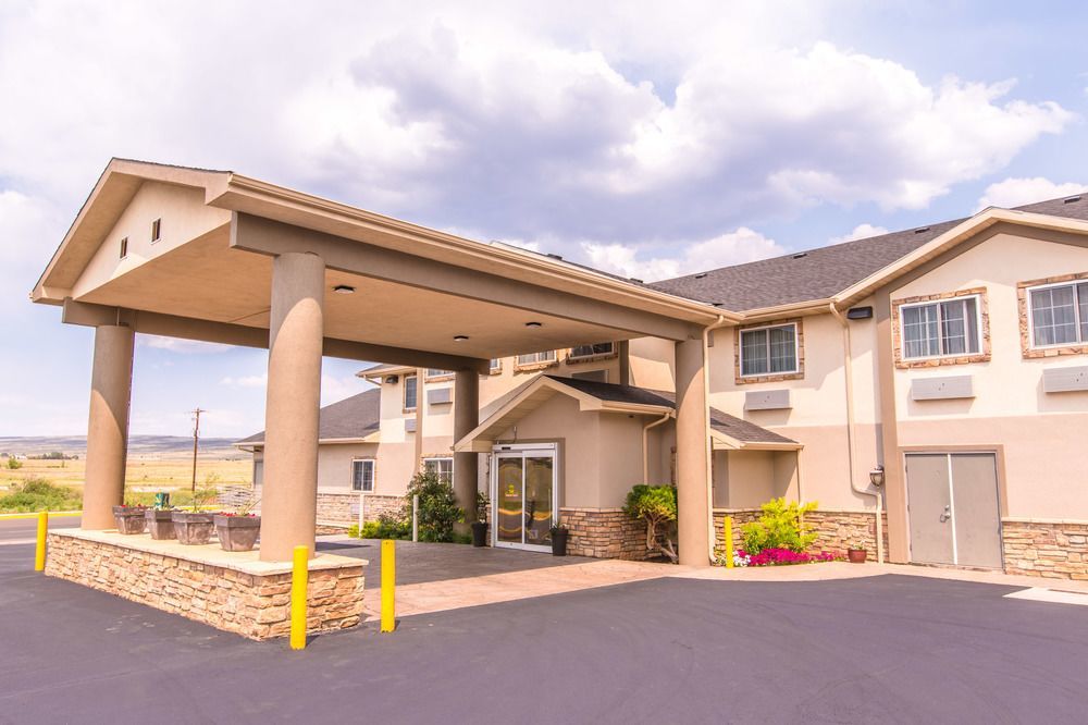 Quality Inn & Suites University Laramie Bagian luar foto