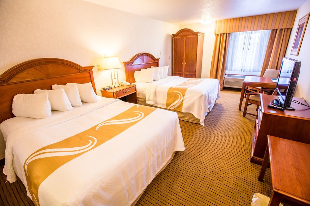 Quality Inn & Suites University Laramie Bagian luar foto