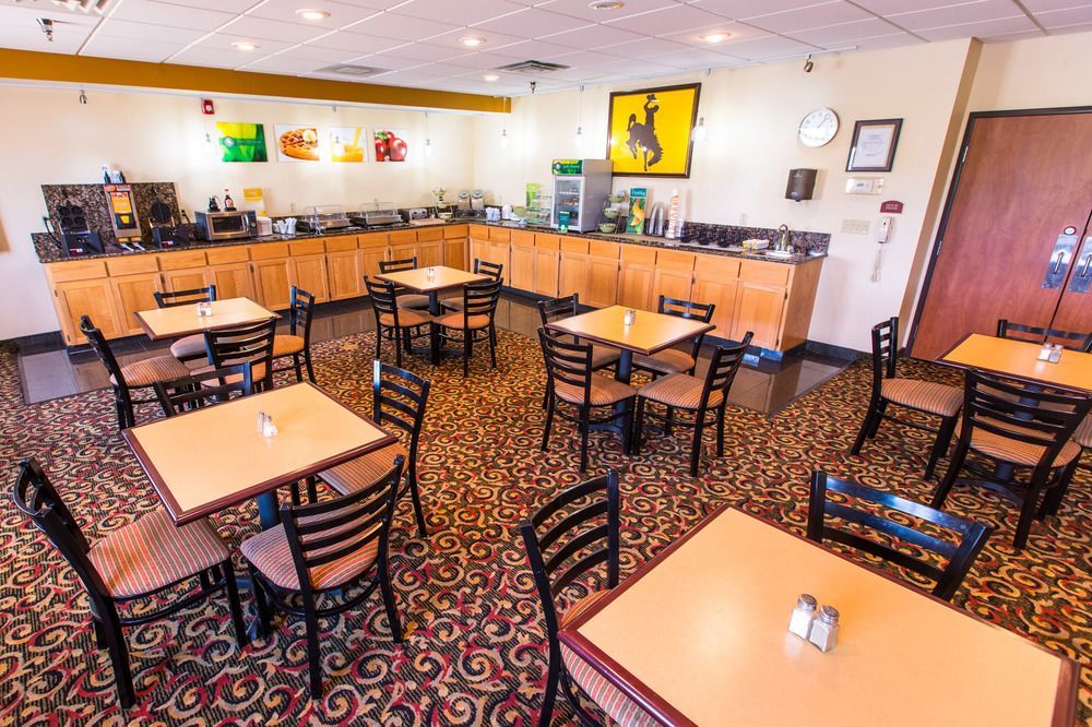 Quality Inn & Suites University Laramie Bagian luar foto